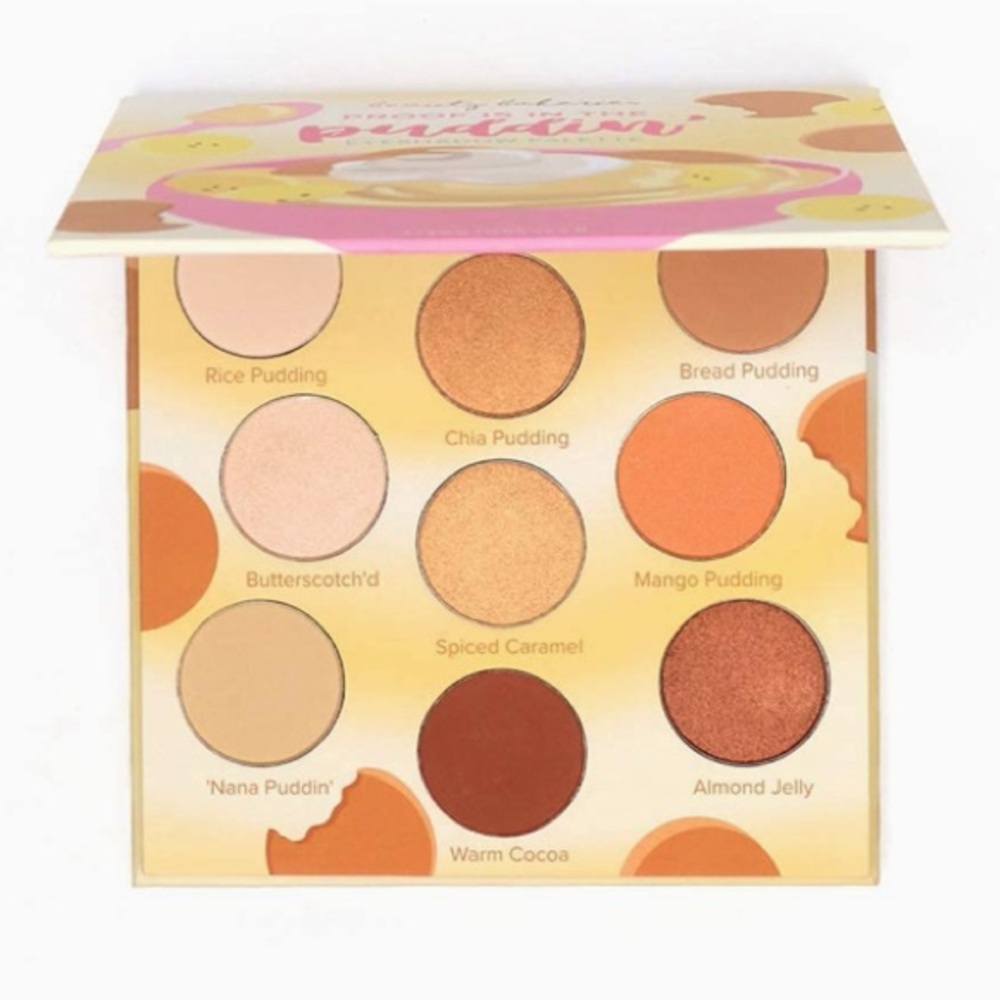 Eyeshadow palette + free gift